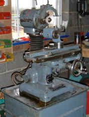 Tool cutter.JPG (72107 bytes)