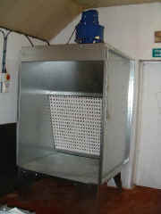 booth_1.JPG (45571 bytes)